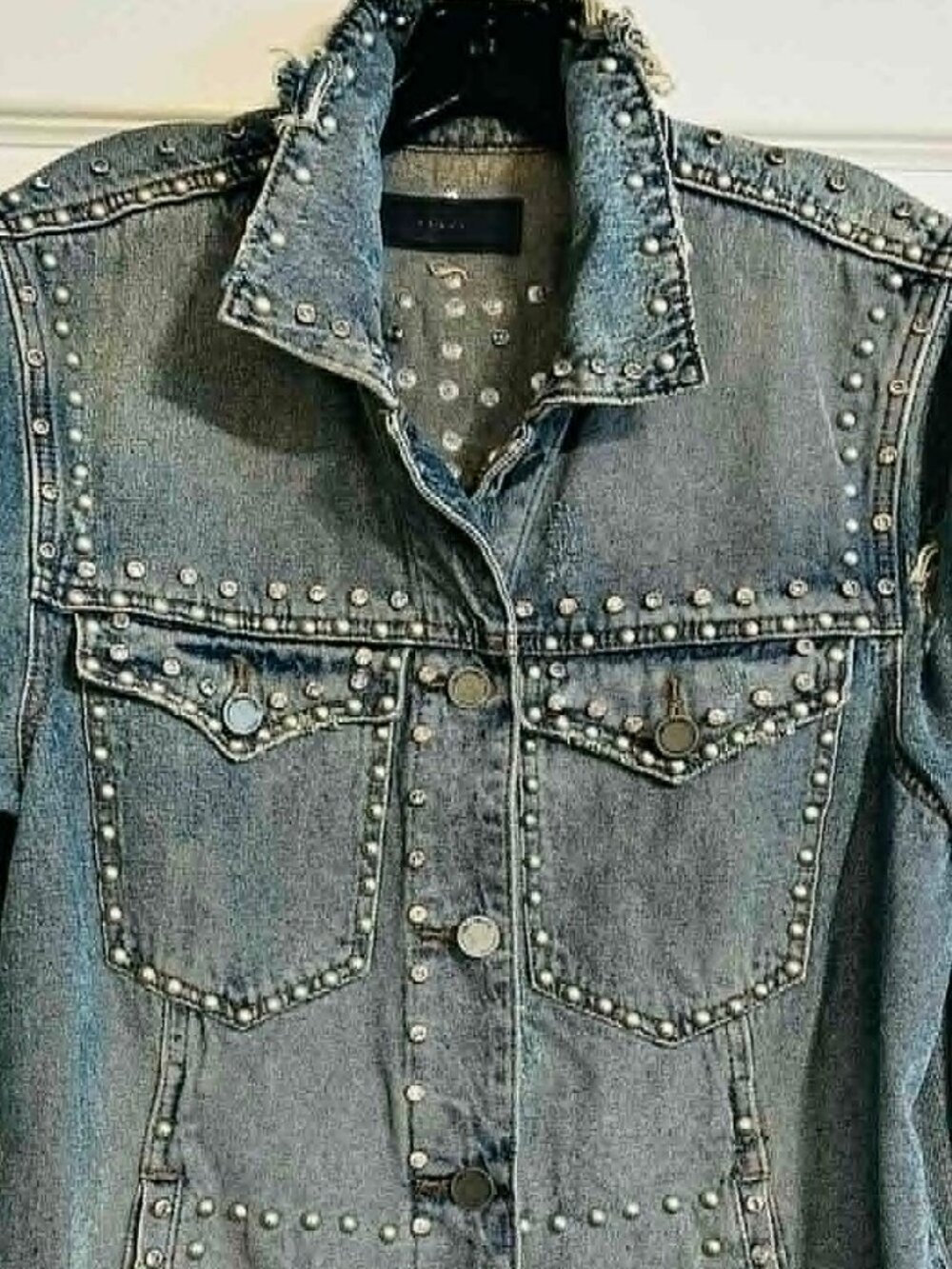 NWT BLANK NYC Pearl Rhinestone Studded Denim Jean Jacket Distressed Faded Blue L - Picture 4 of 8
